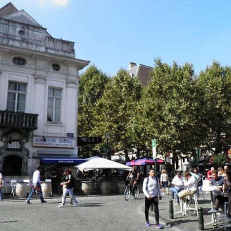 Spacious Duplex In Brussels Historical Center Екстериор снимка
