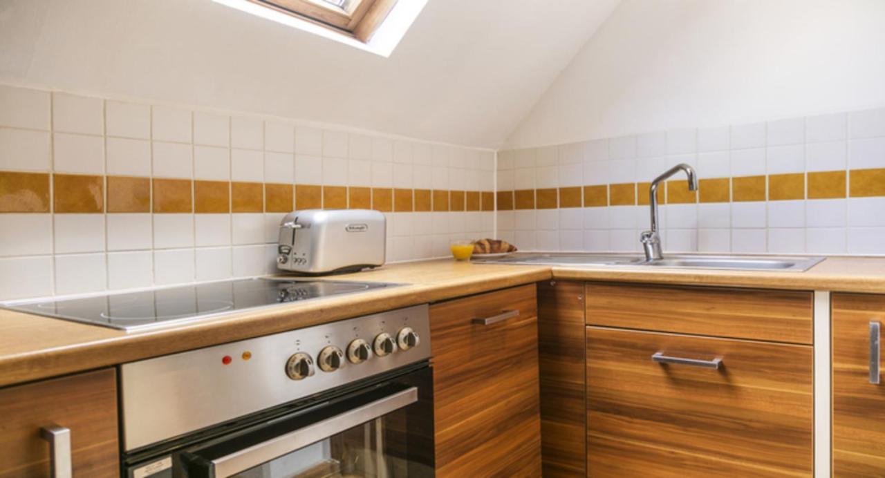Spacious Duplex In Brussels Historical Center Екстериор снимка